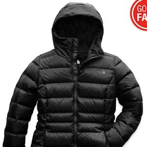 Women’s north face down parka size small
